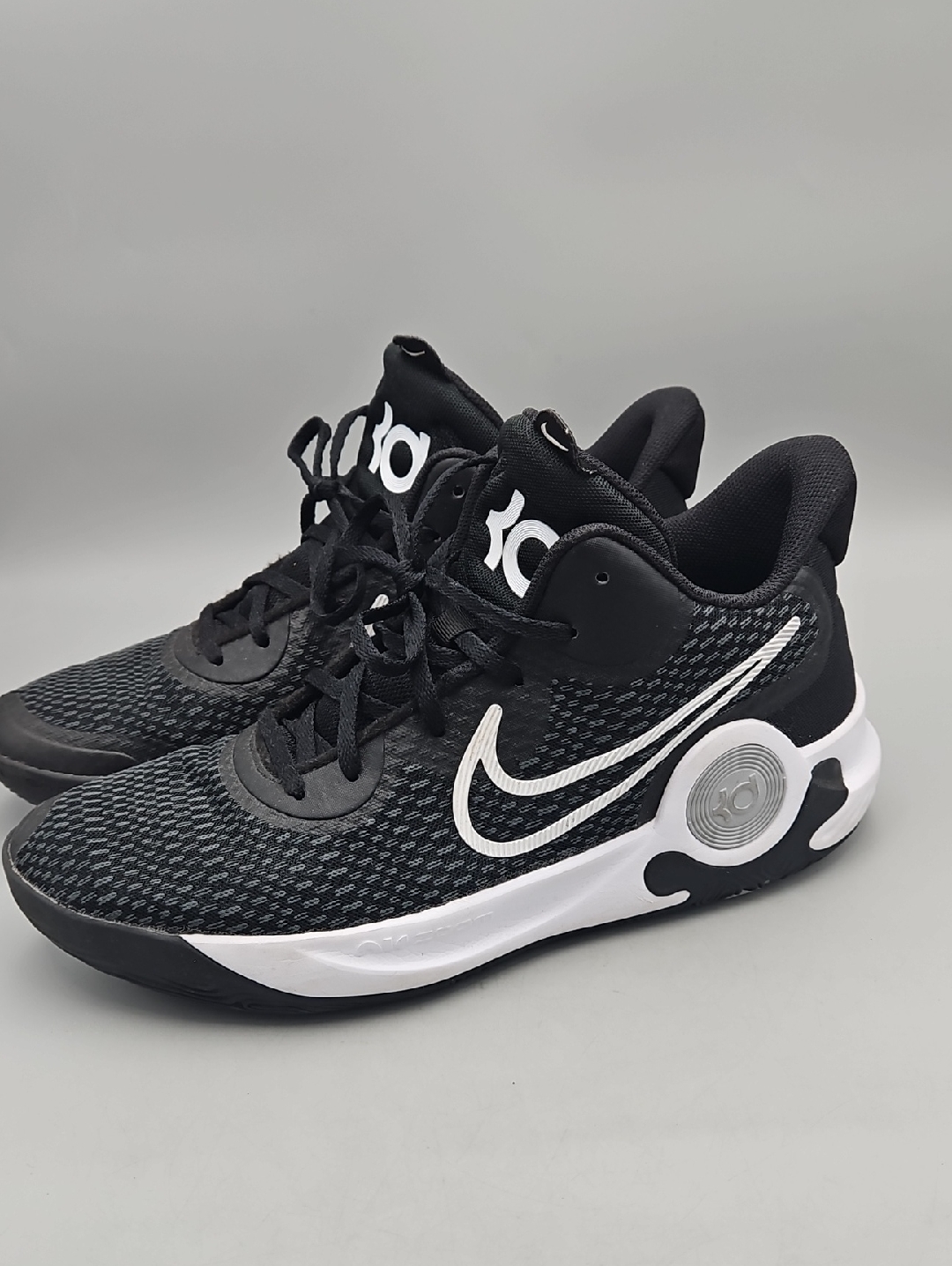 Mens Nike Basketball Sneakers Size 12 Black Grey Shoes Kd Trey 5 Ix